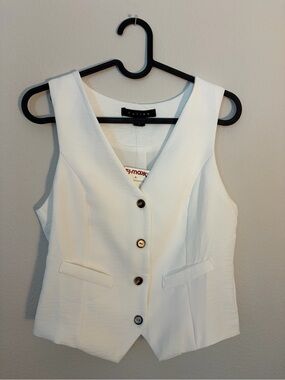 Tulle White Tailored Vest with Black Label